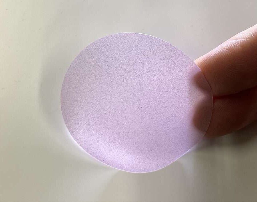 Diffusorfolie Rosé in runder Form für gleichmäßige Lichtstreuung.